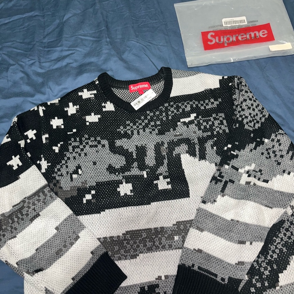 Supreme Monochrome Patterned Crewneck Sweater